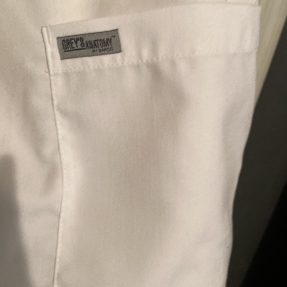 Grey's Anatomy White Scrub Top - Picture 3 of 4